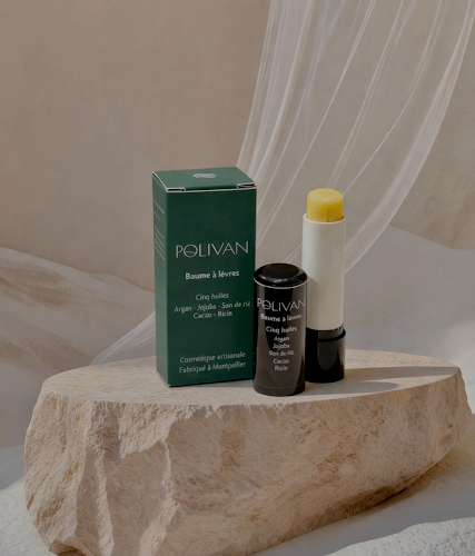 Baume à lèvres «Cinq huiles»